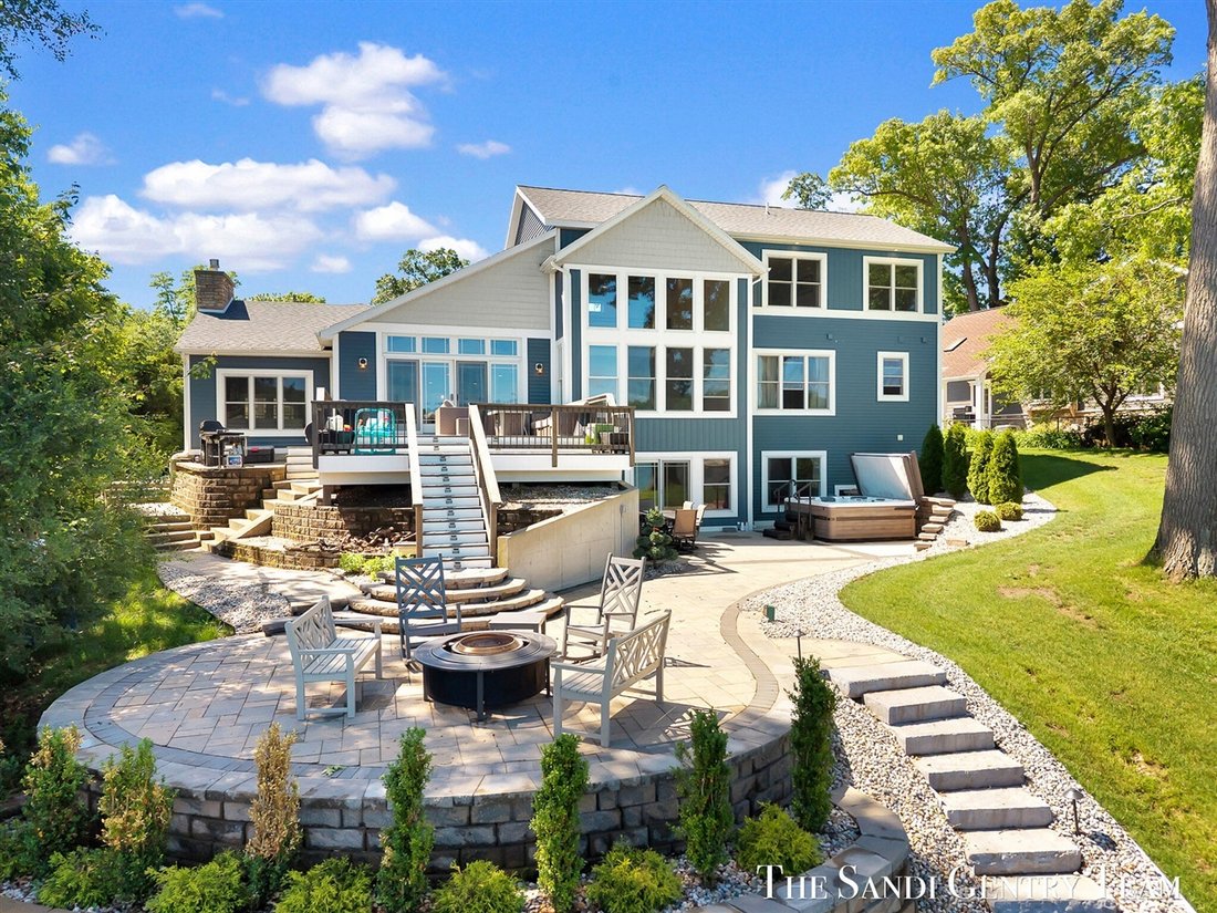 House in Fruitport Charter Township, Michigan, United States 2 - 18308821