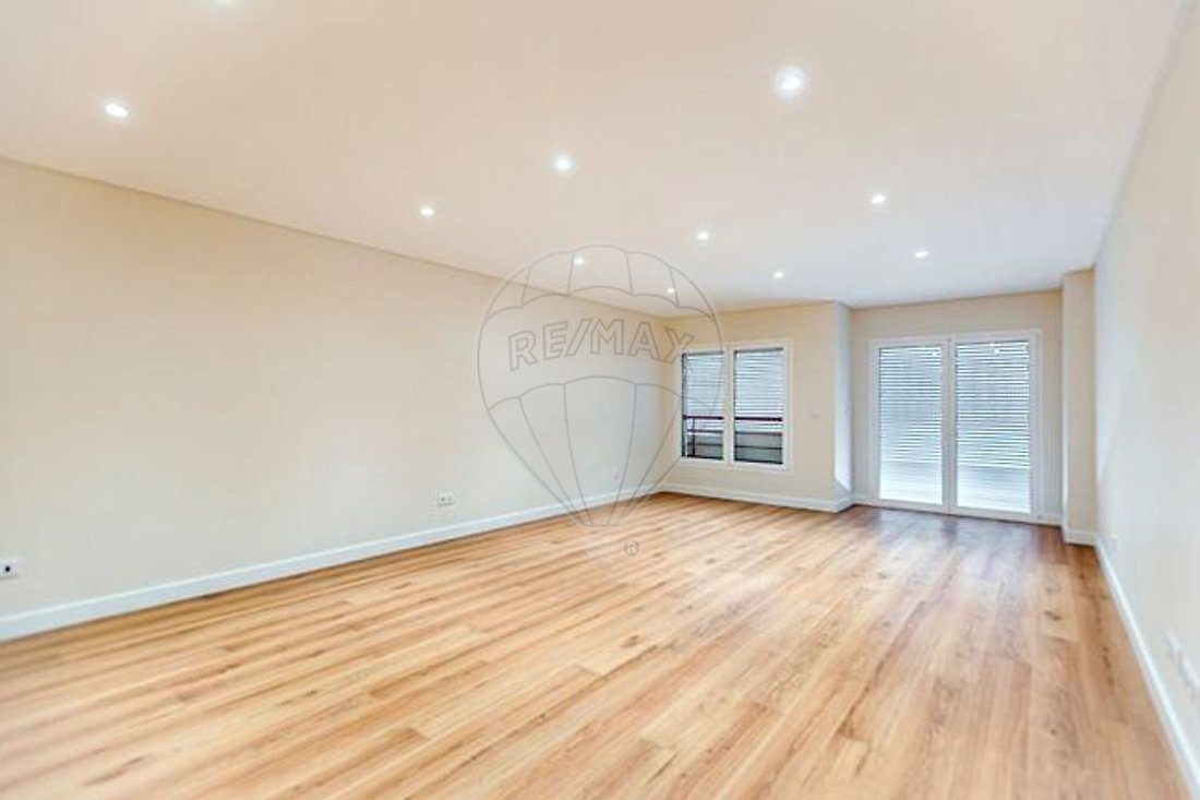 Apartment in Carnide, Lisbon, Portugal 4 - 18306339