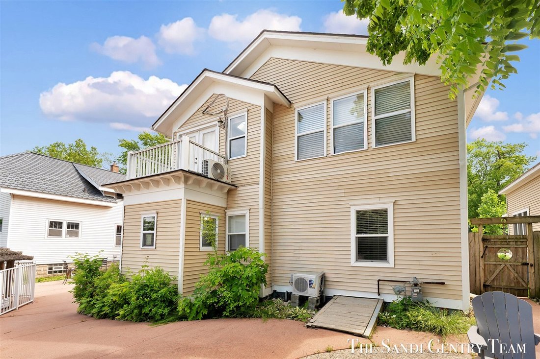 Grand Haven, Michigan, United States 1 - 18309157