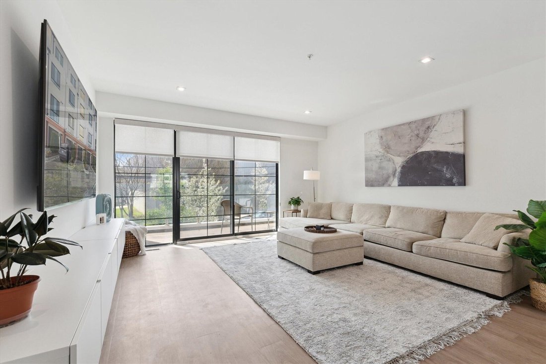 Condo in Royal Oak, Michigan, United States 5 - 18307159