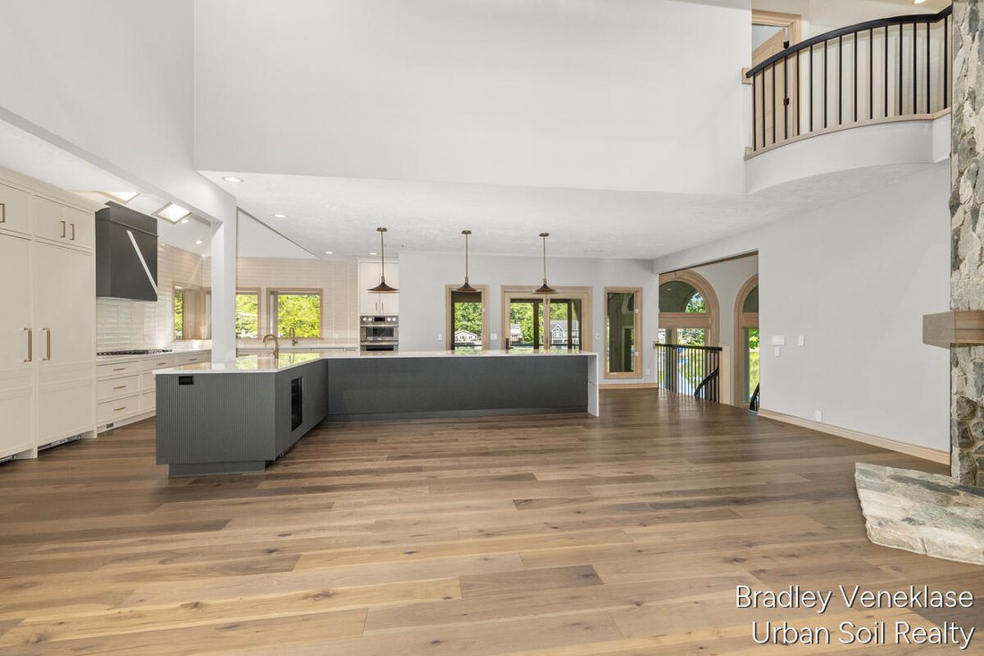 House in Alto, Michigan, United States 4 - 18307122