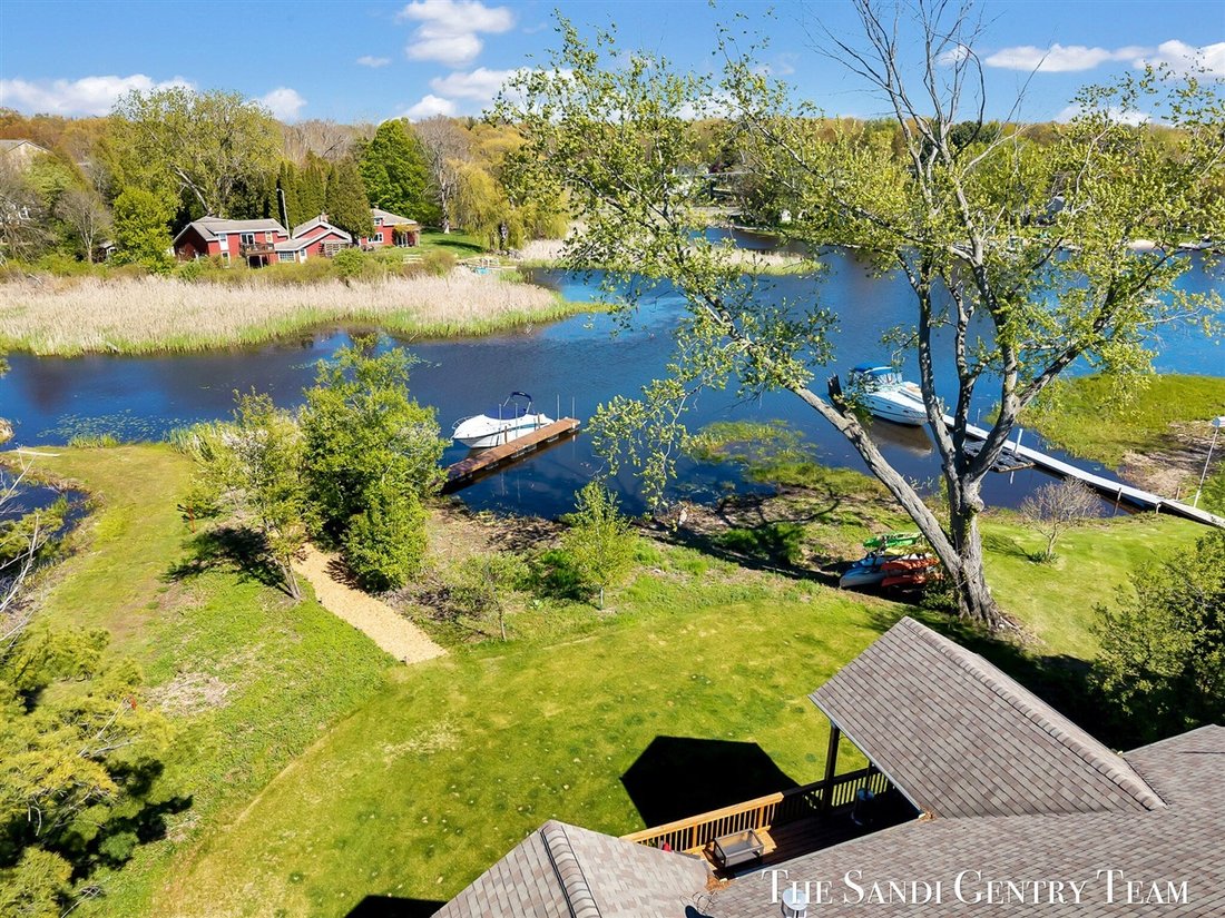 House in Fruitport Charter Township, Michigan, United States 5 - 18308543