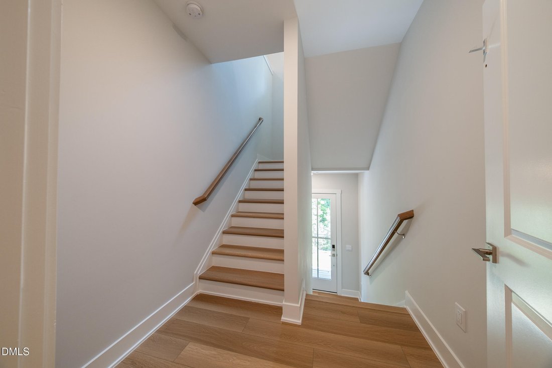 Condo in Raleigh, North Carolina, United States 4 - 18306676