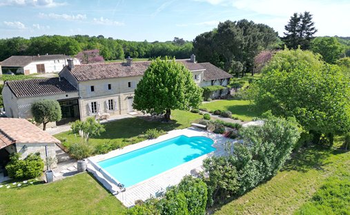 Villa in Saint-Émilion, Nouvelle-Aquitaine, France 1