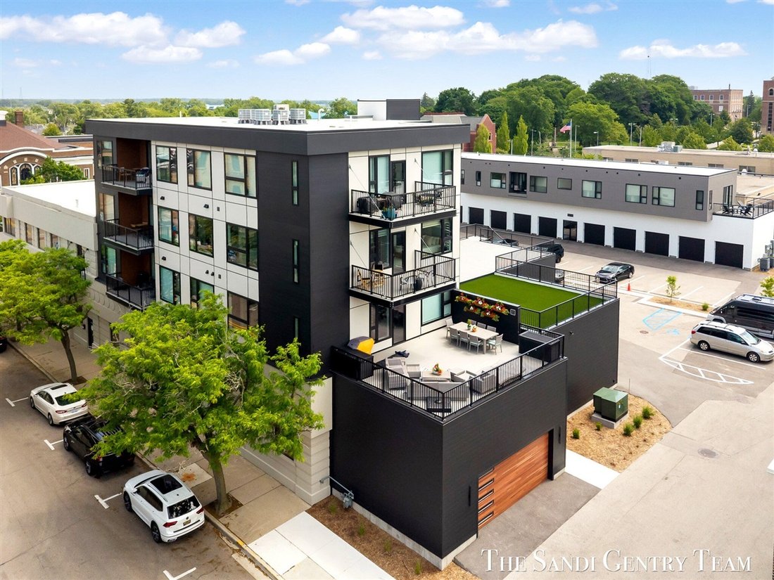Condo in Grand Haven, Michigan, United States 2 - 18309804