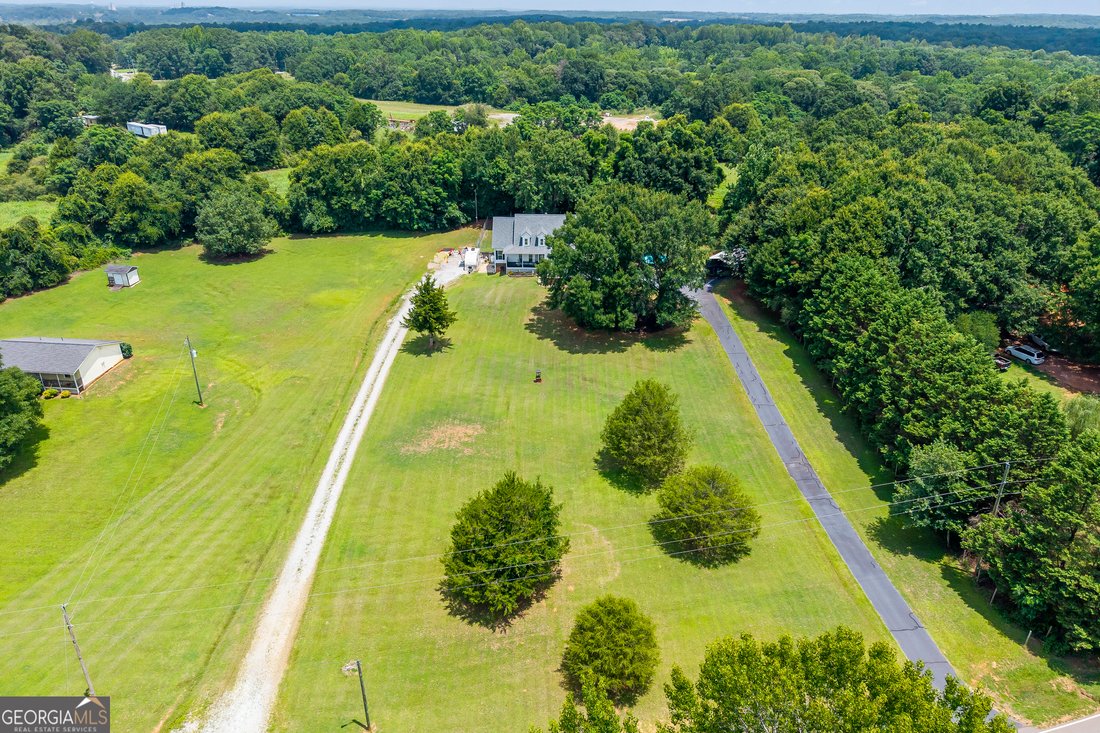 House in Commerce, Georgia, United States 2 - 18306831