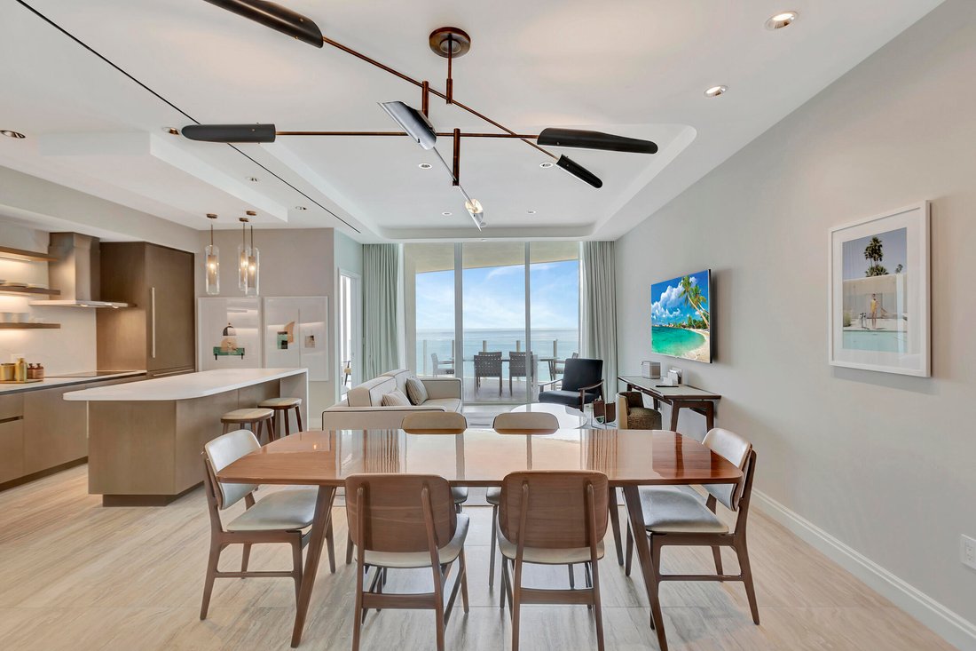 Condo in Fort Lauderdale, Florida, United States 3 - 18306732
