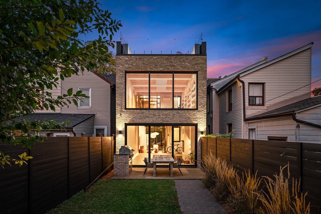 House in Toronto, Ontario, Canada 3 - 18307101