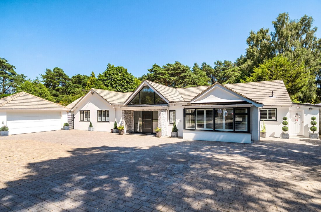 Bungalow in Ringwood, England 1 - 18305921