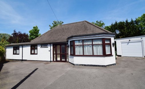 Bungalow in Woodridings, Harrow, England 1