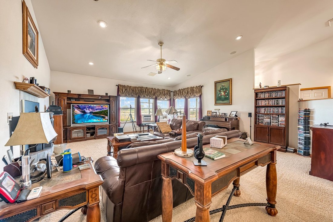 House in Loma, Colorado, United States 4 - 18305816