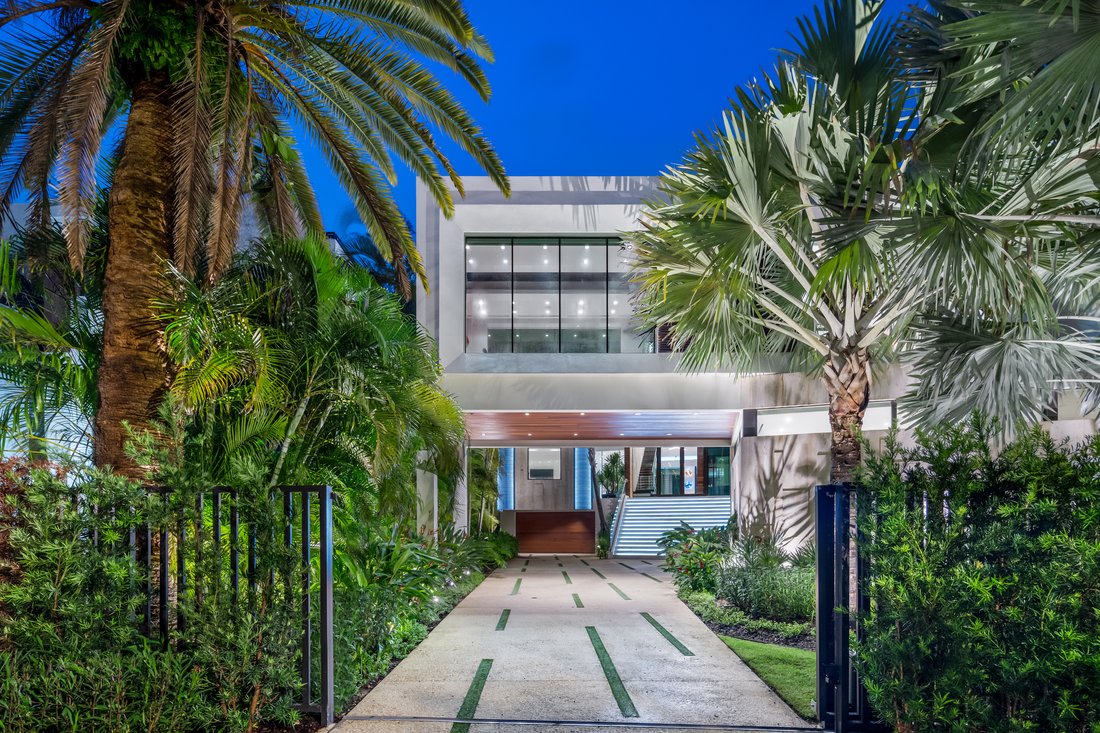 House in Miami, Florida, United States 3 - 18307006