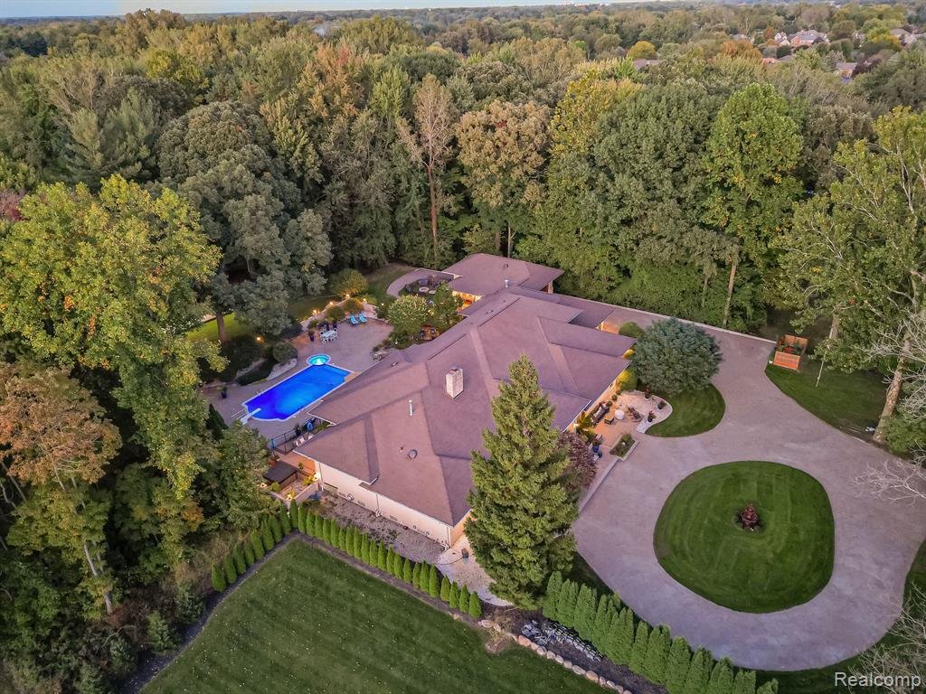 House in Sterling Heights, Michigan, United States 5 - 18308120
