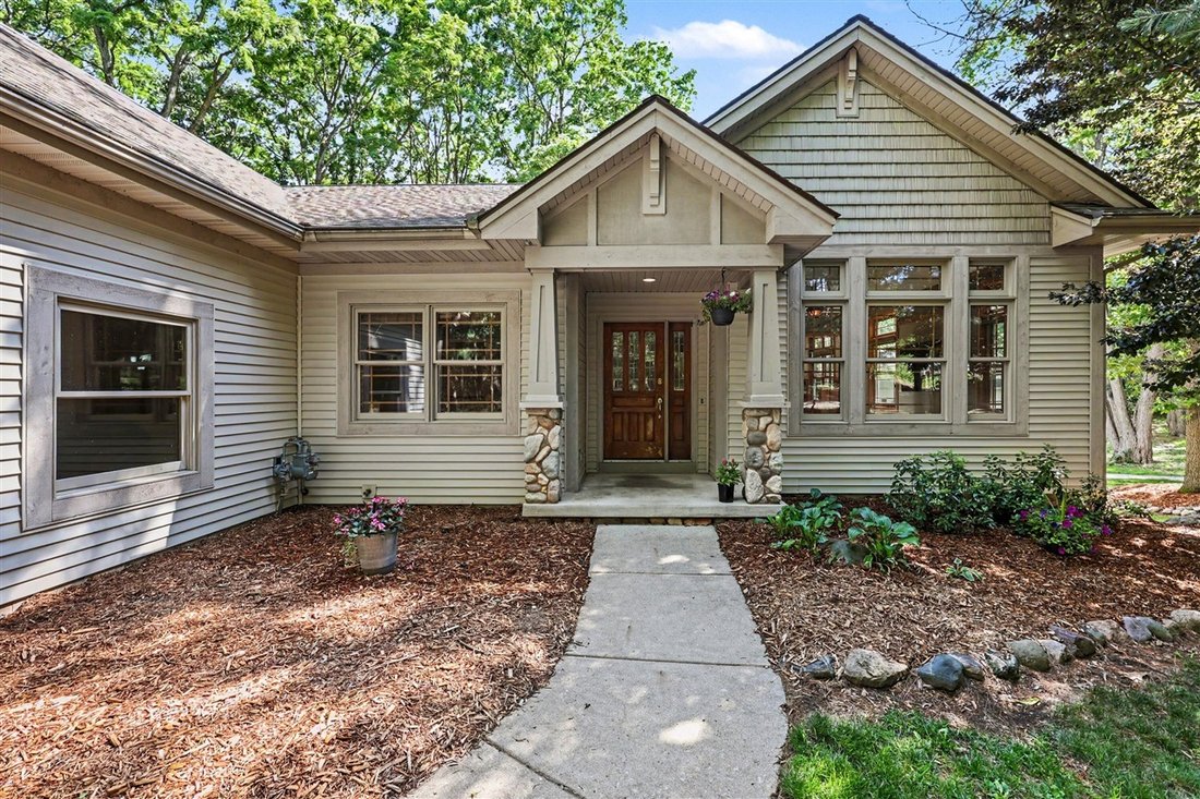 House in Chelsea, Michigan, United States 1 - 18307686