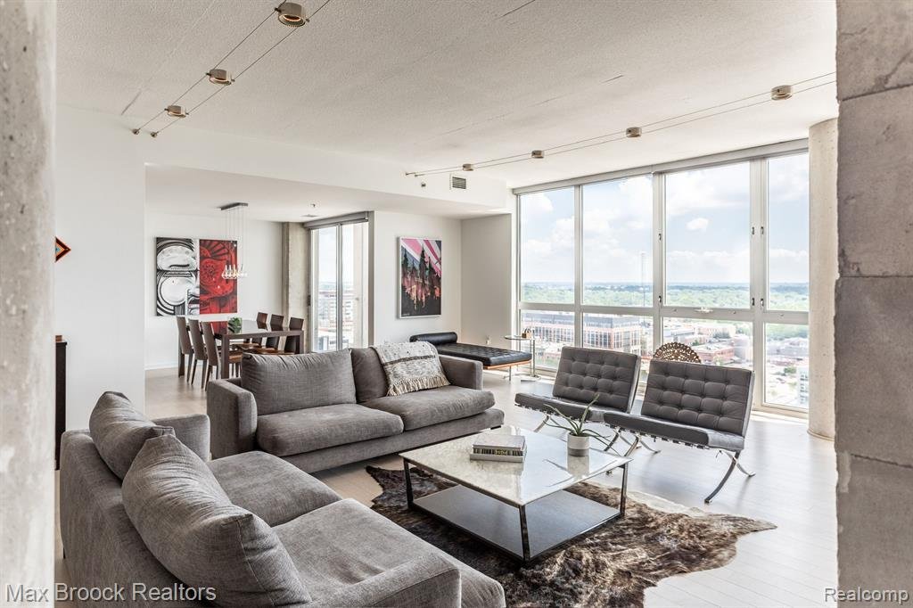 Condo in Royal Oak, Michigan, United States 4 - 18310164