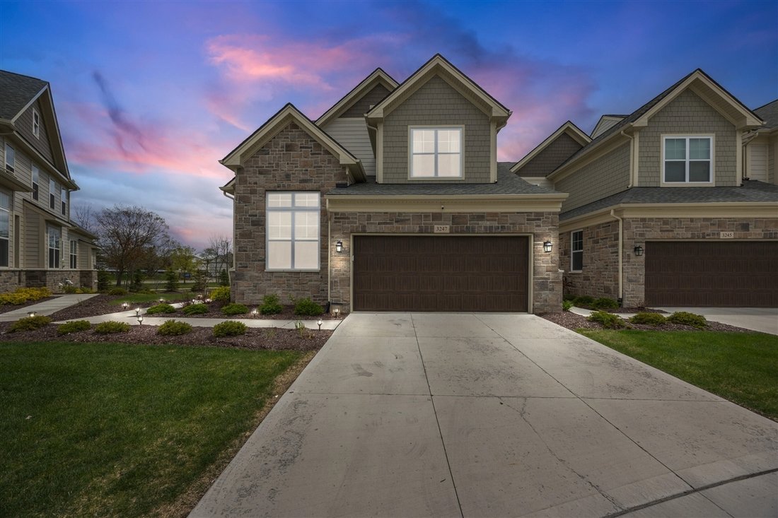 Condo in Ann Arbor, Michigan, United States 1 - 18309289