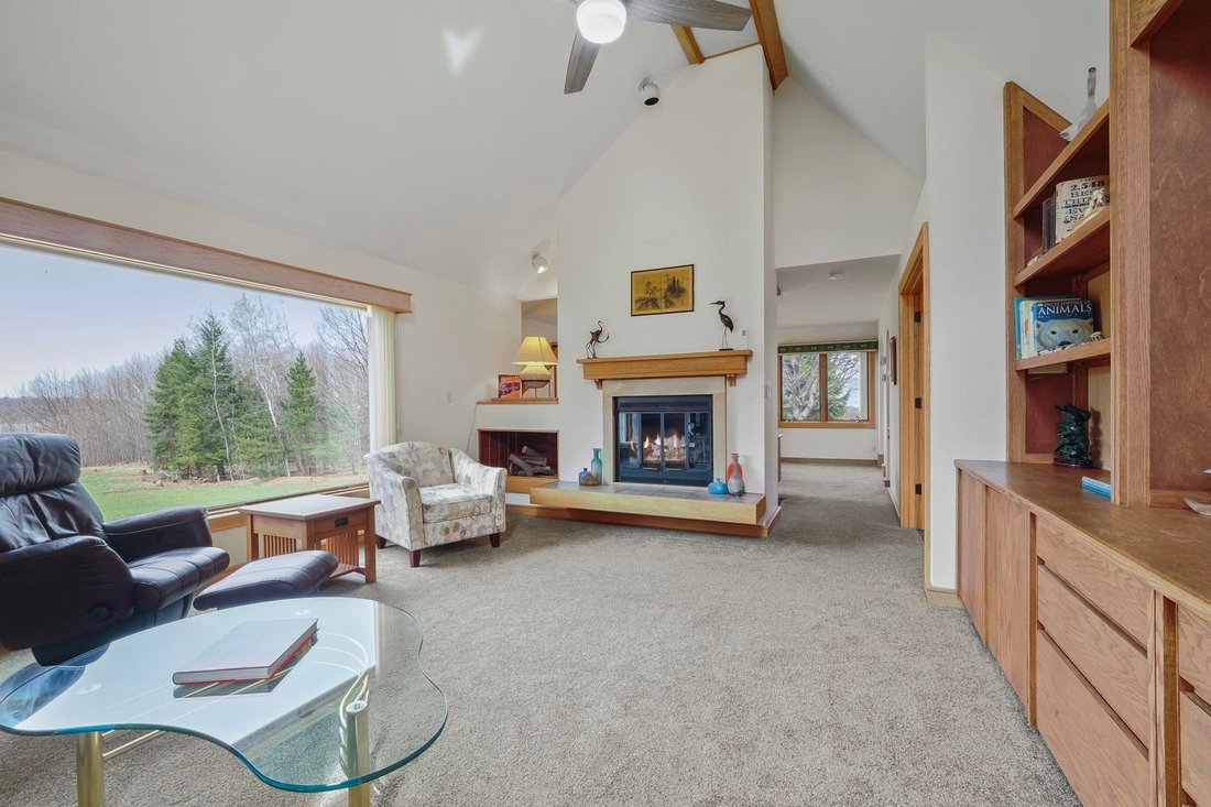 House in Suttons Bay, Michigan, United States 4 - 18309423