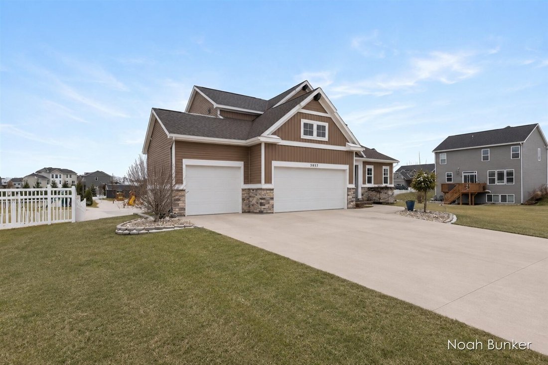 House in Hudsonville, Michigan, United States 5 - 18307632