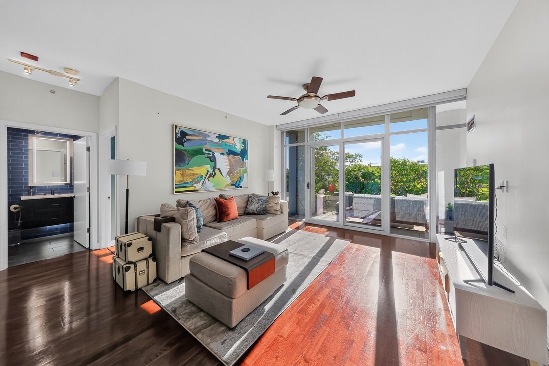 Condo in Chicago, Illinois, United States 4 - 18306667