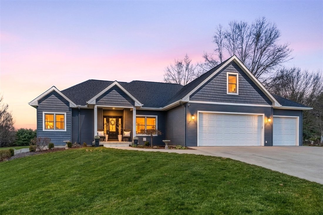 House in Three Rivers, Michigan, United States 1 - 18307241