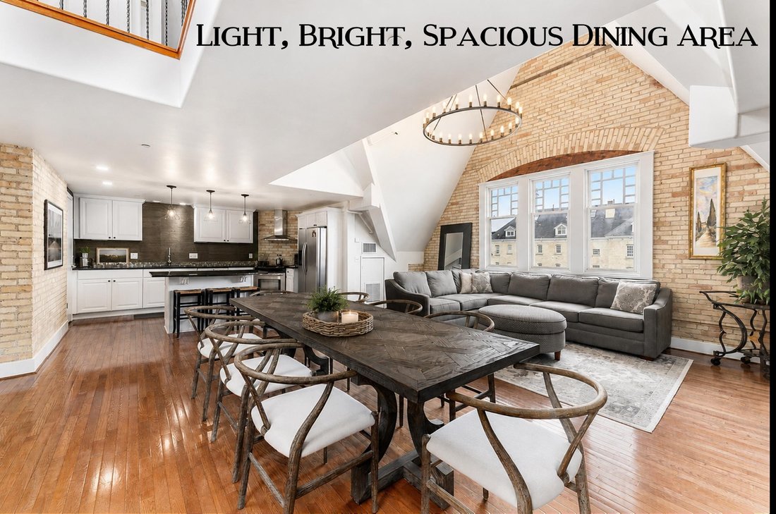Condo in Garfield Township, Michigan, United States 1 - 18309667