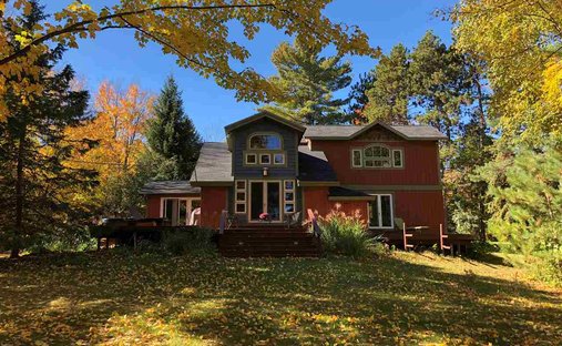 Maison à Elk Rapids, Michigan, États-Unis 1