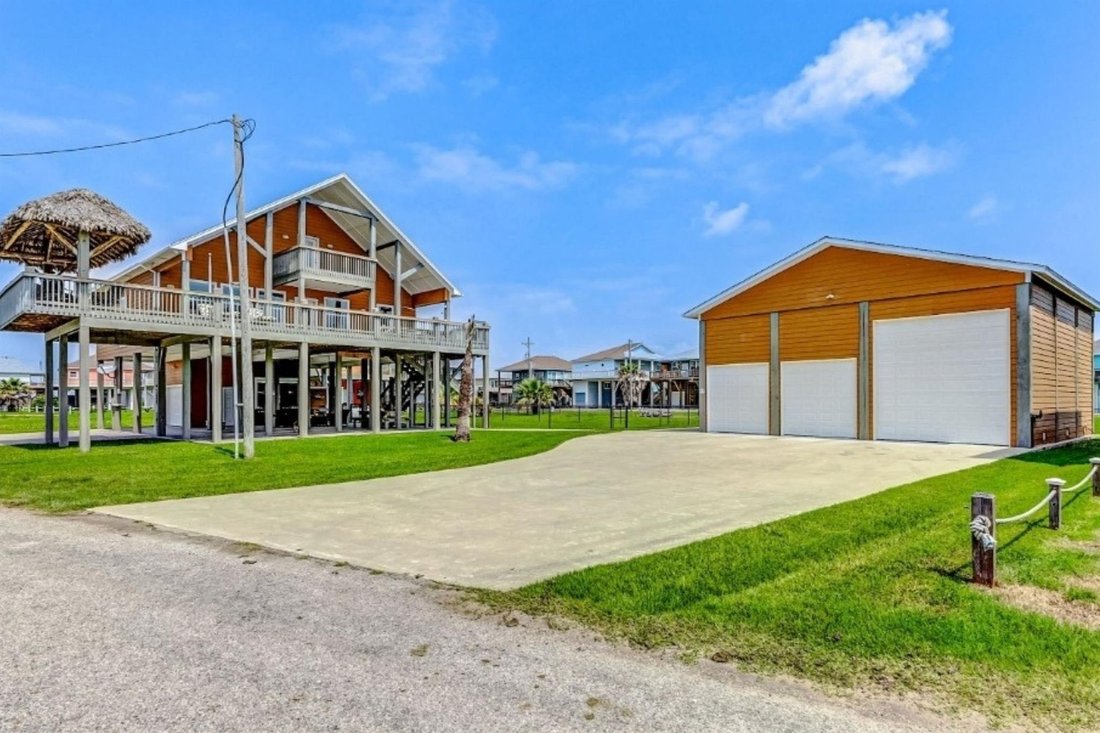 House in Bolivar Peninsula, Texas, United States 1 - 18306554