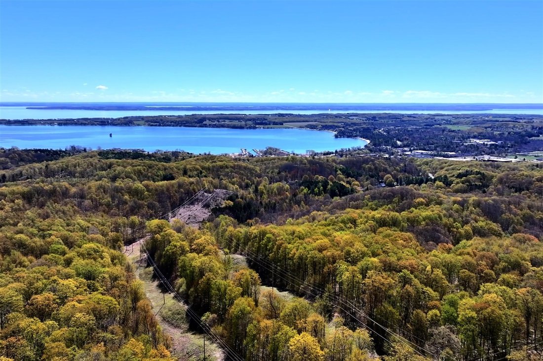 House in Suttons Bay, Michigan, United States 4 - 18307475