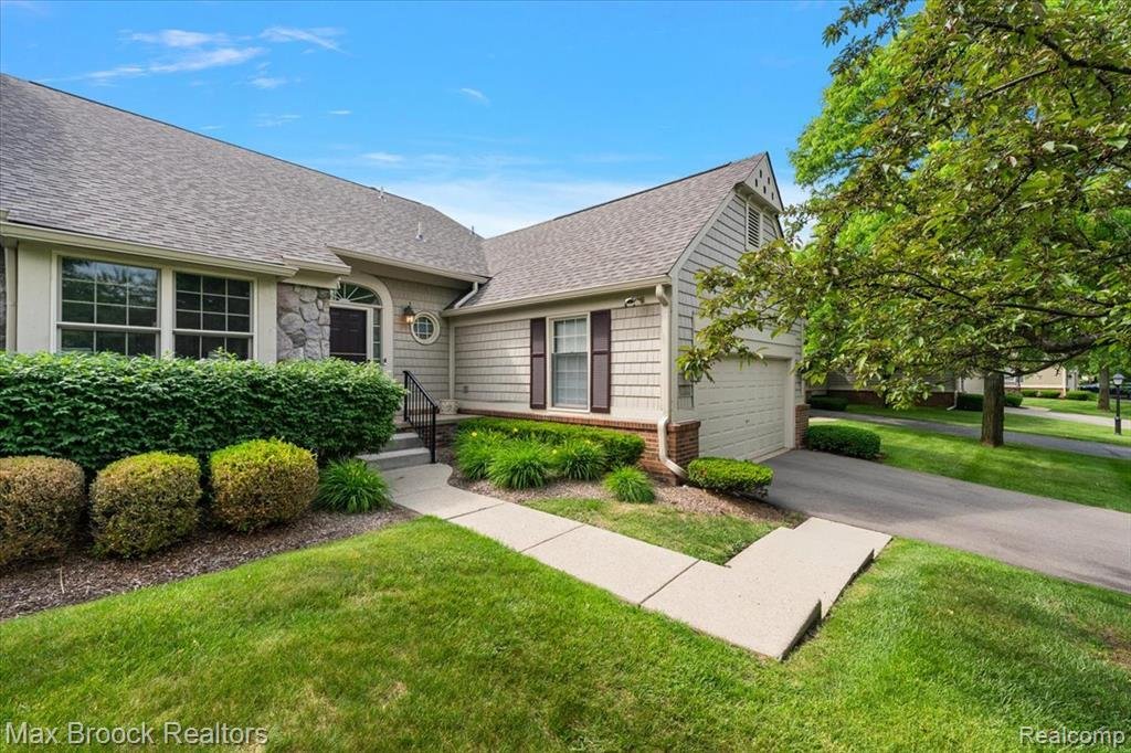 Condo in Bloomfield Hills, Michigan, United States 2 - 18307754
