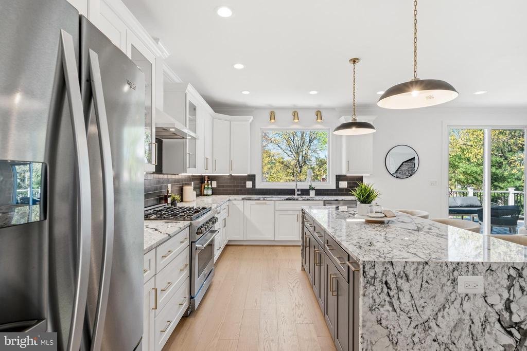 House in West Falls Church, Virginia, United States 3 - 18306122