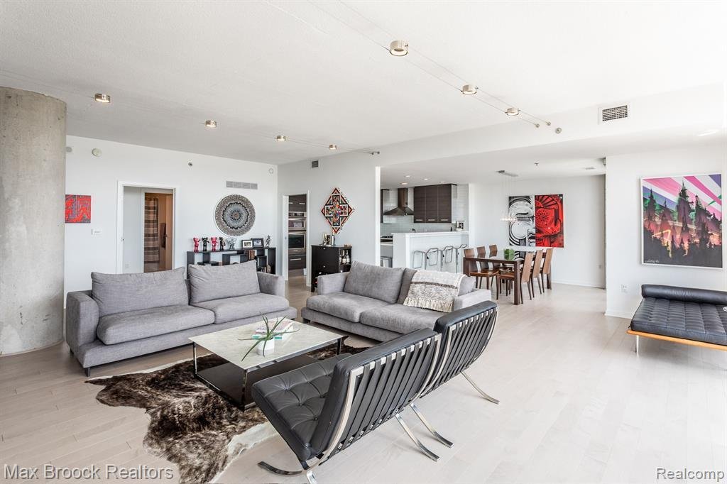 Condo in Royal Oak, Michigan, United States 5 - 18310164