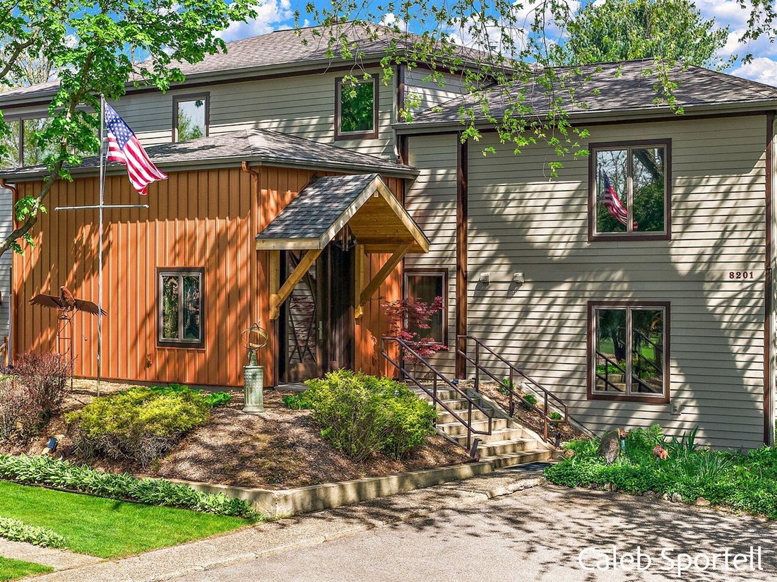 House in Caledonia, Michigan, United States 3 - 18308932