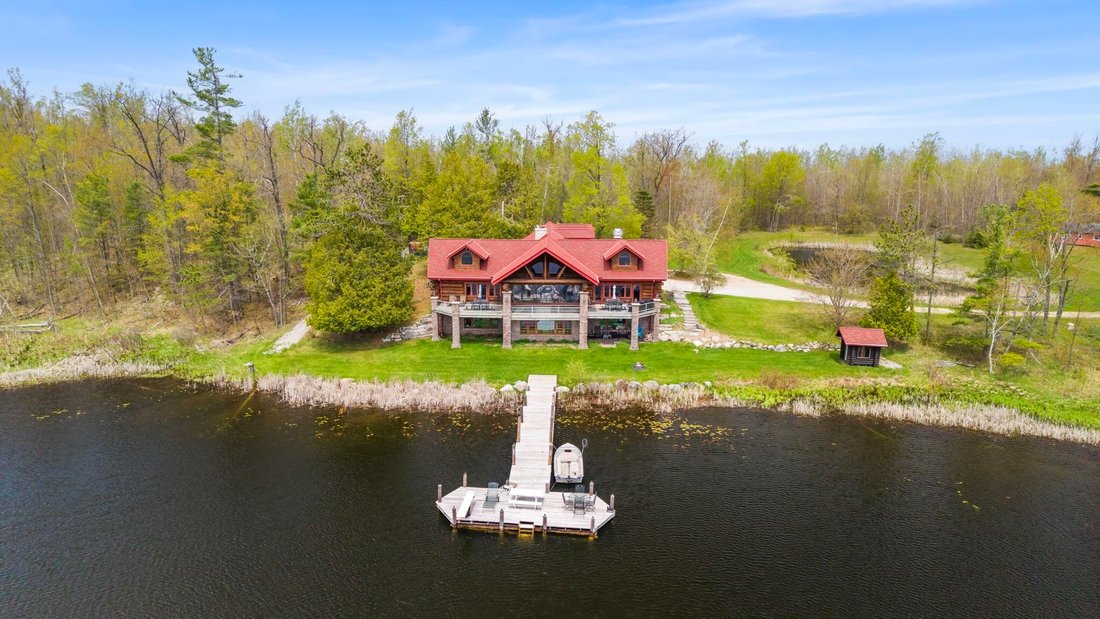 House in Lewiston, Michigan, United States 3 - 18307120
