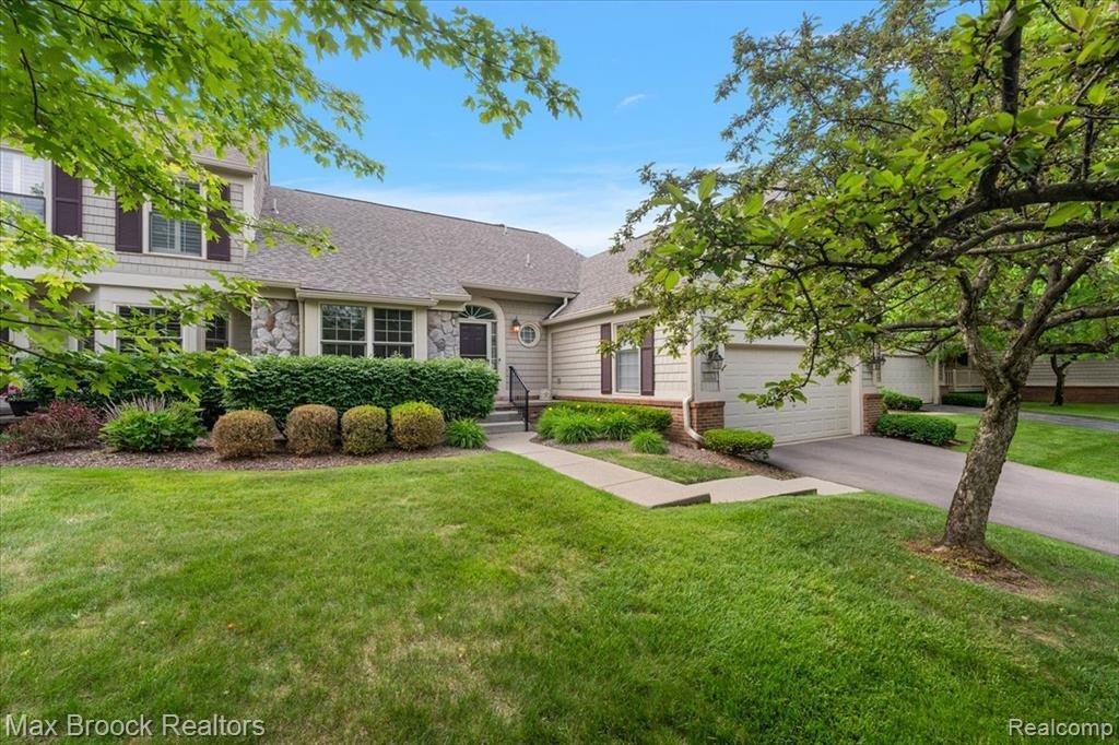 Condo in Bloomfield Hills, Michigan, United States 1 - 18307754