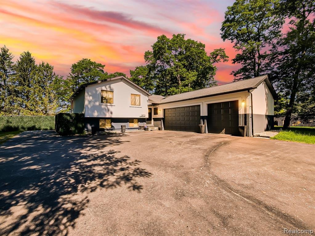 House in Farmington Hills, Michigan, United States 1 - 18307228
