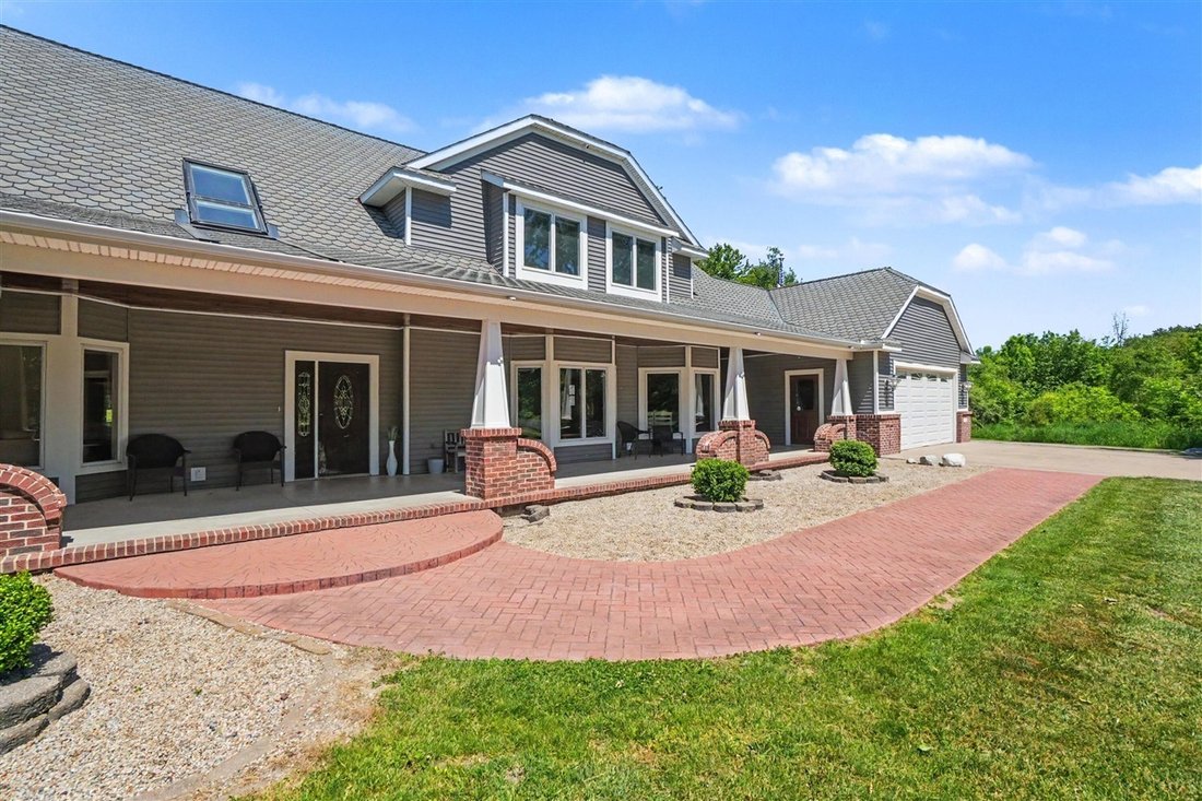 House in Fennville, Michigan, United States 2 - 18307304
