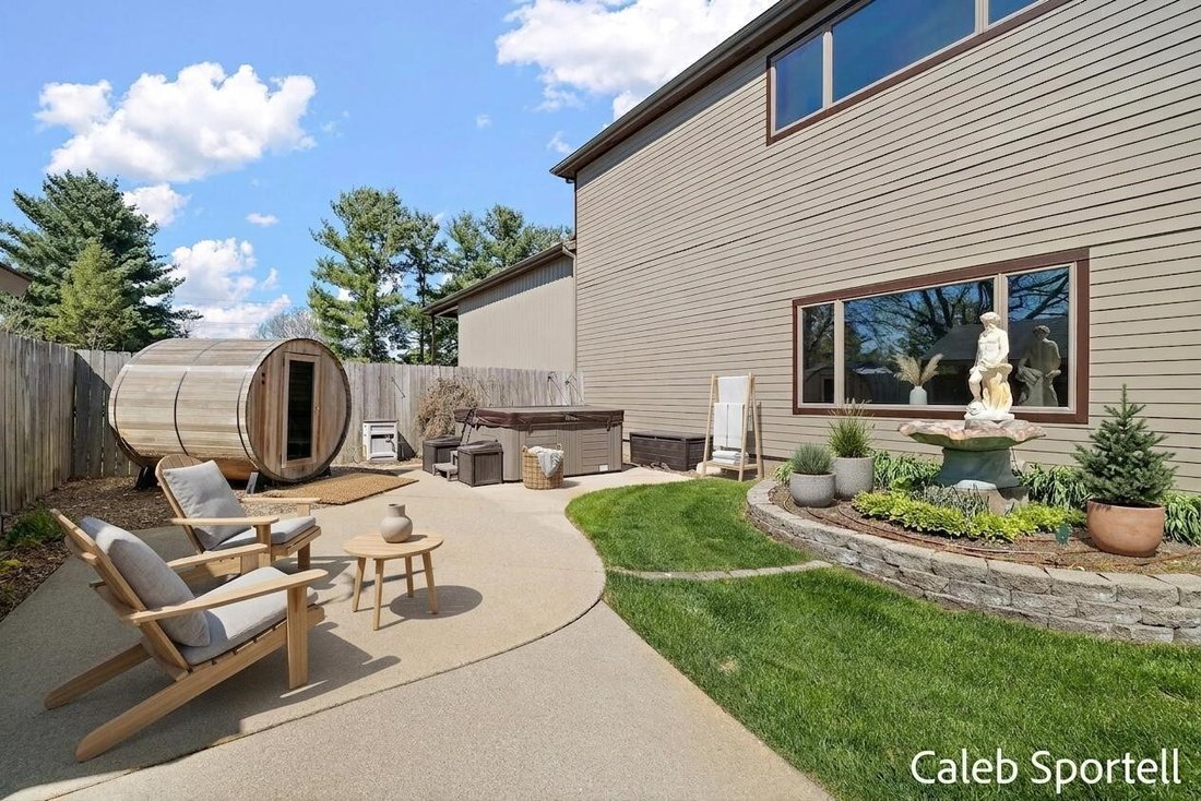 House in Caledonia, Michigan, United States 5 - 18308932