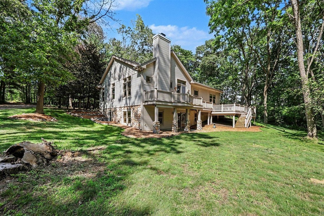 House in Chelsea, Michigan, United States 3 - 18307686