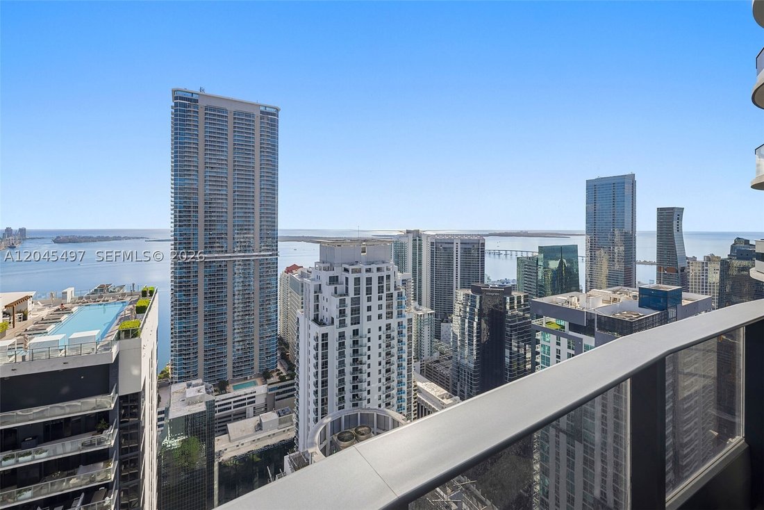 Condo in Miami, Florida, United States 4 - 18306416
