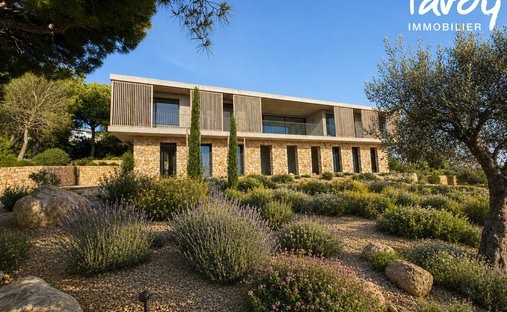 Villa in Bandol, Provence-Alpes-Côte d'Azur, France 1