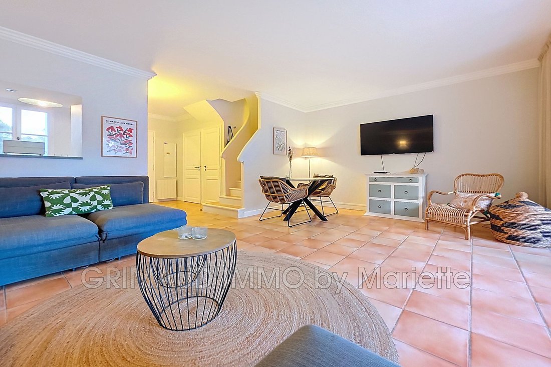 Villa in Grimaud, Provence-Alpes-Côte d'Azur, France 4 - 16997053