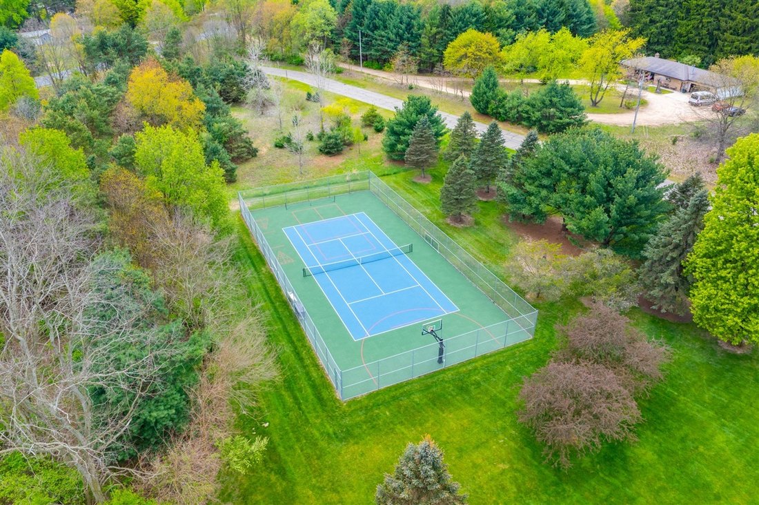 House in Kalamazoo, Michigan, United States 4 - 18307469