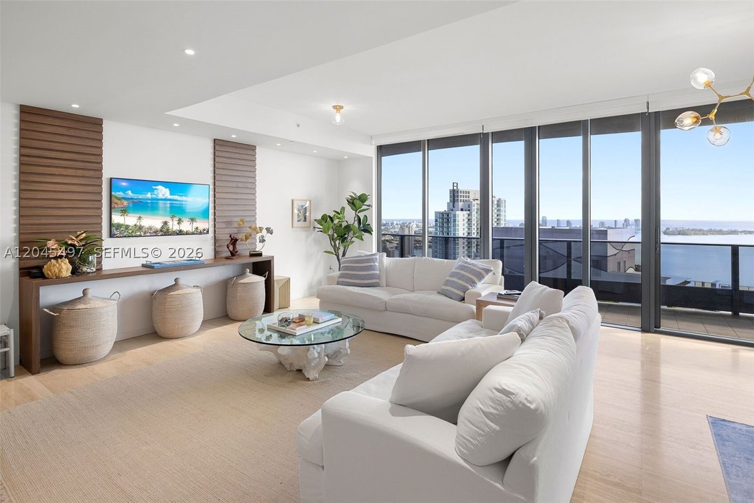Condo in Miami, Florida, United States 1 - 18306416