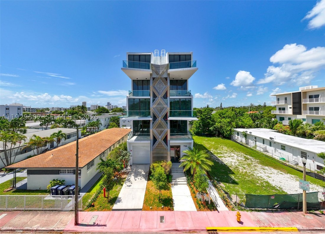 Condo in Miami Beach, Florida, United States 3 - 16812410