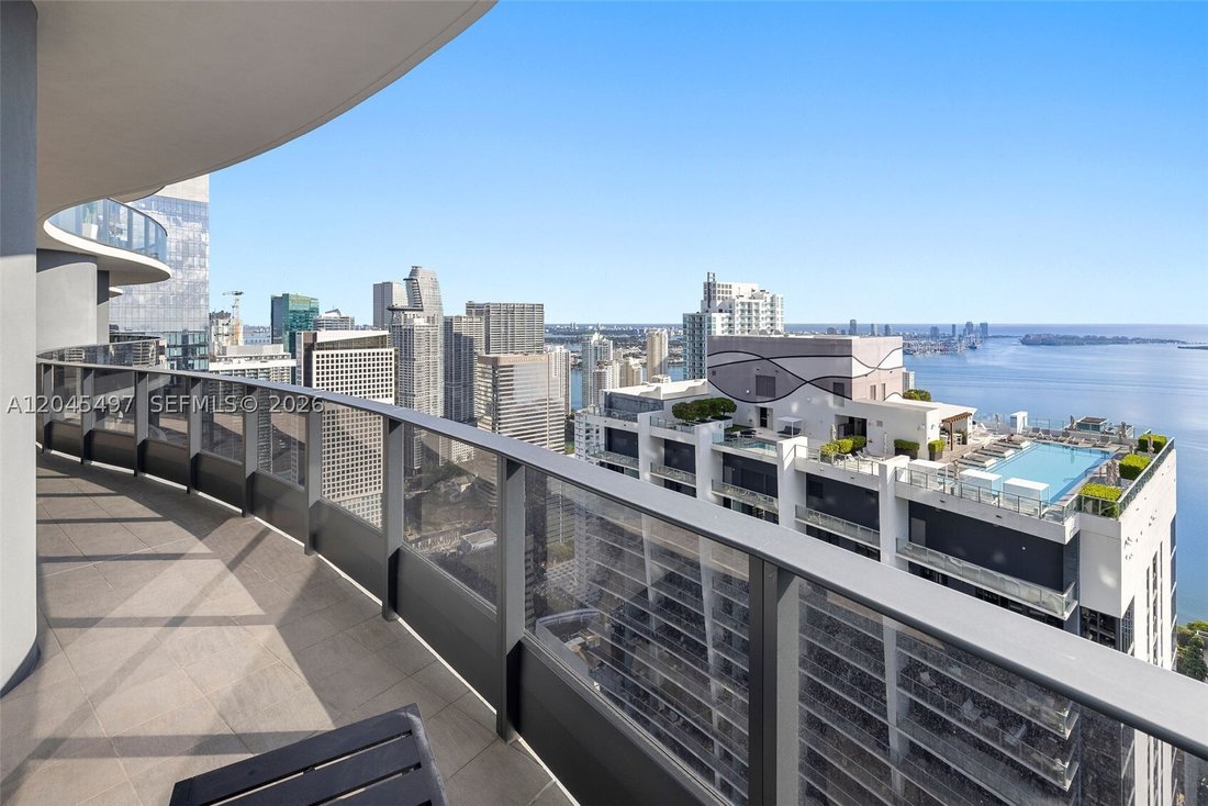 Condo in Miami, Florida, United States 5 - 18306416