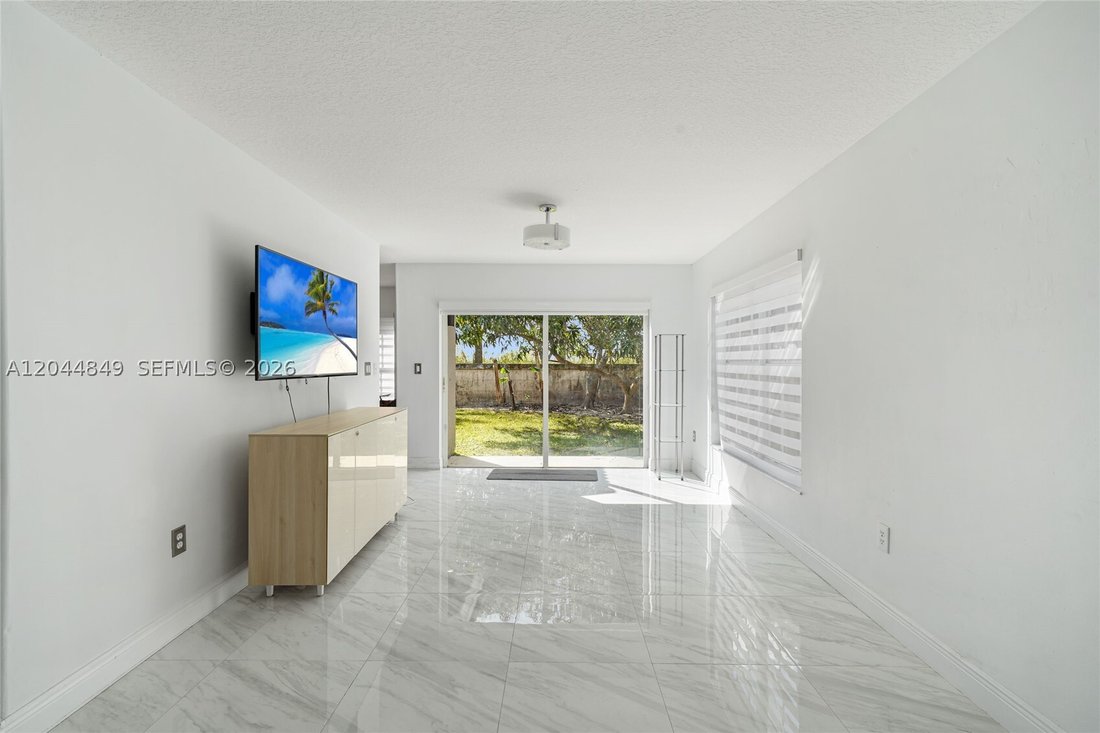 House in Miami, Florida, United States 5 - 18306403
