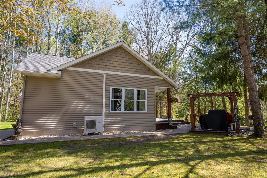 House in Fountain, Michigan, United States 4 - 18307580