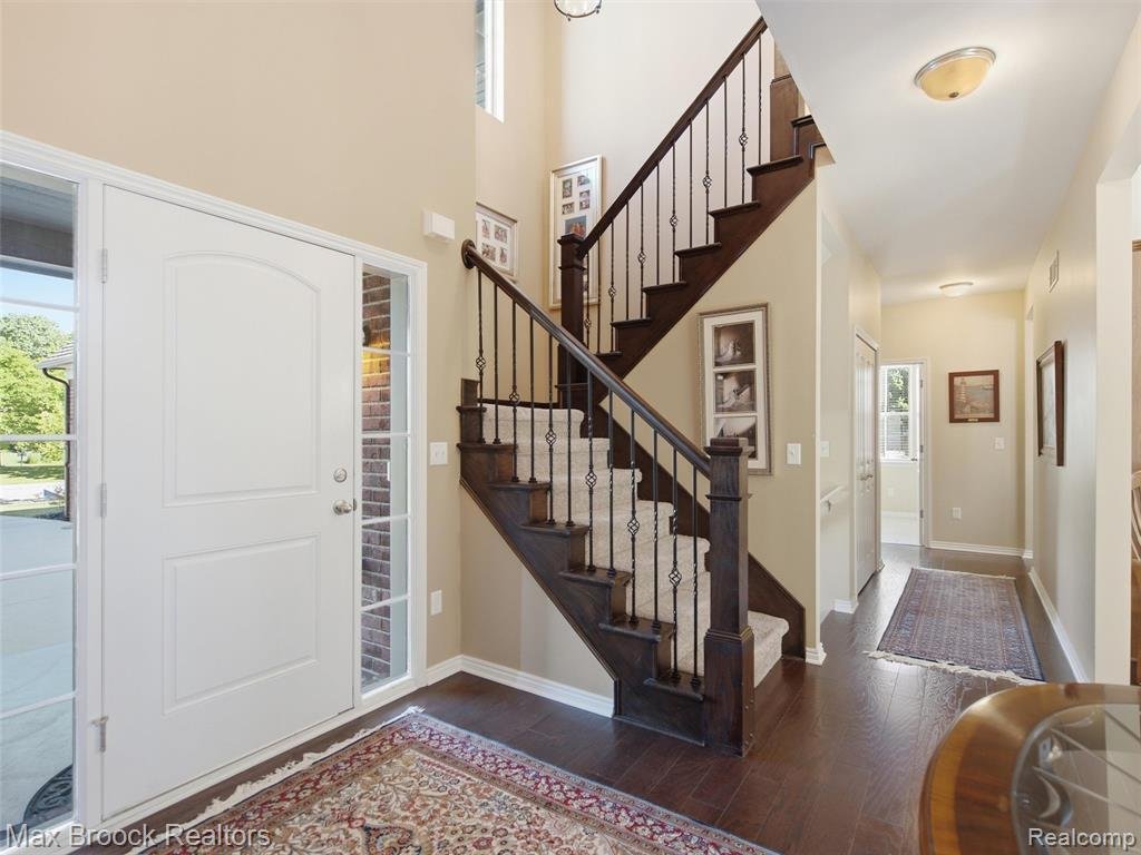 House in Oakland charter Township, Michigan, United States 2 - 18310077