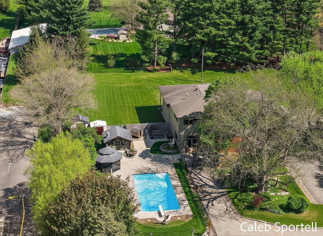 House in Caledonia, Michigan, United States 2 - 18308932