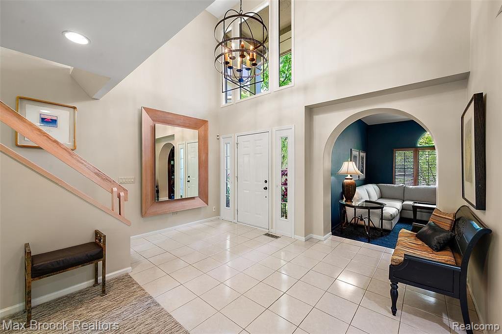 Condo in Orchard Lake Village, Michigan, United States 3 - 18310090